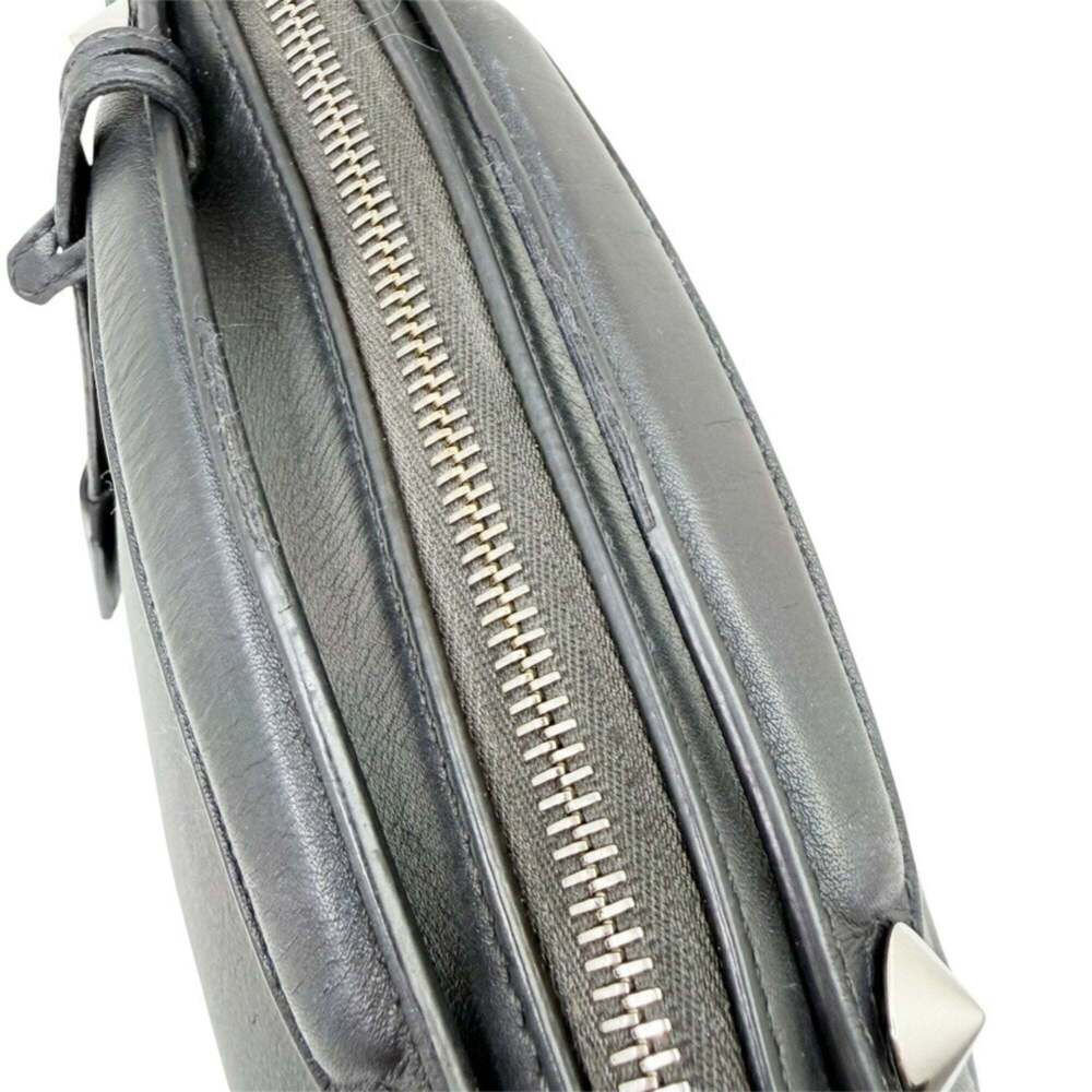 FENDI Black Leather Shoulder Bag - Picture 13 of 16